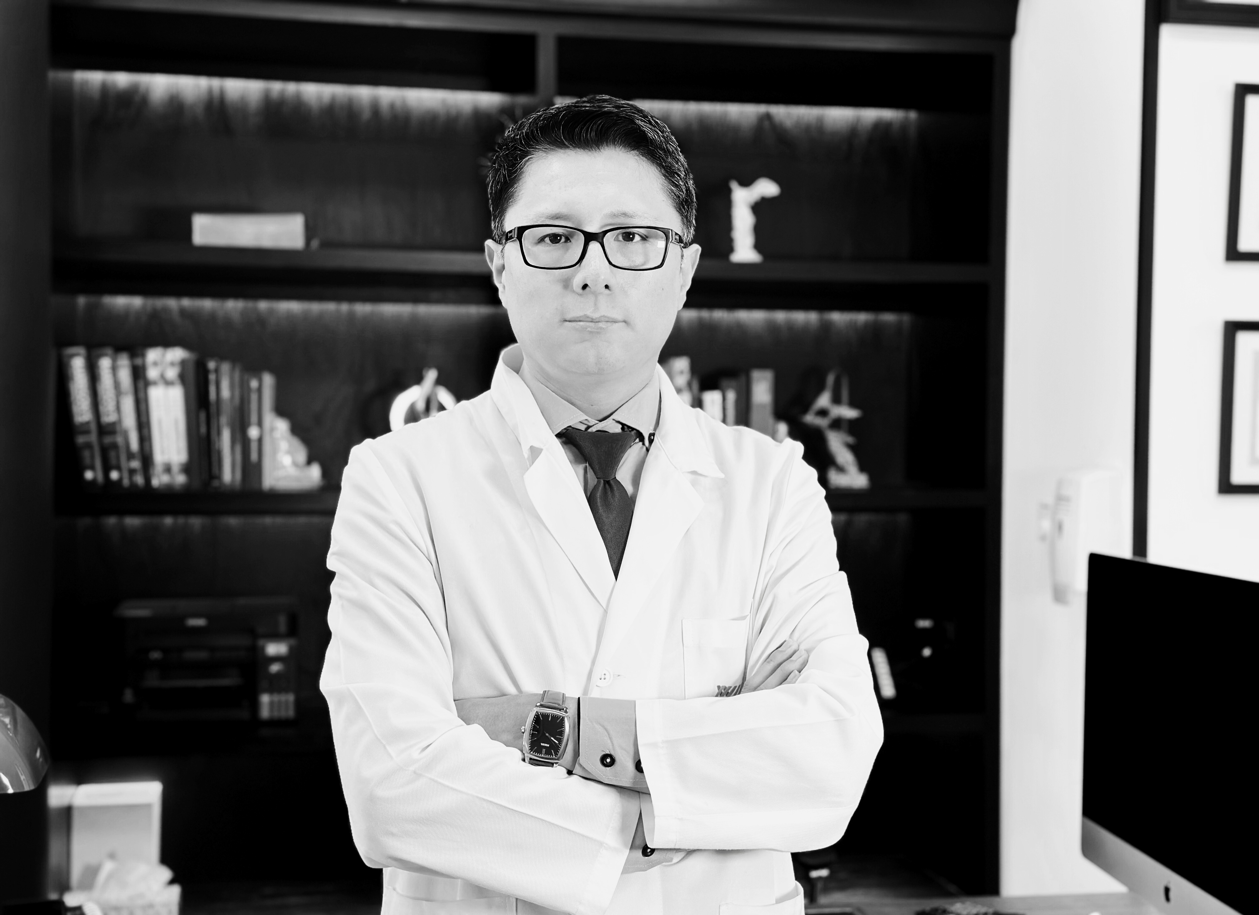 Dr. Ariel Amaru Calzada